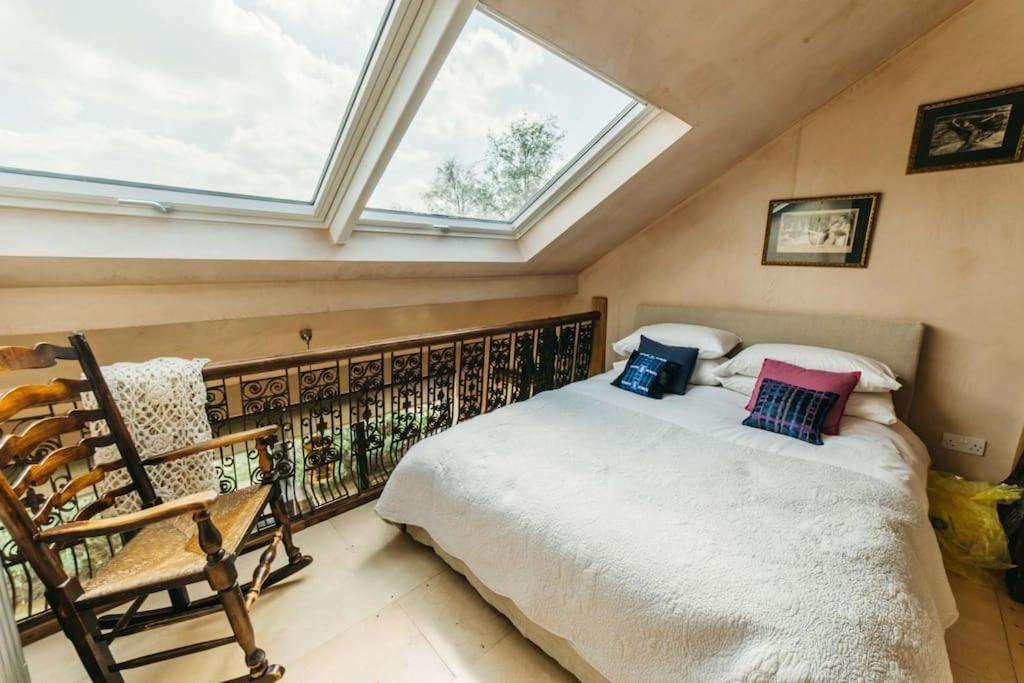 Romantic Country Annex With Views - 10 Min To Bath Cold Ashton Eksteriør bilde