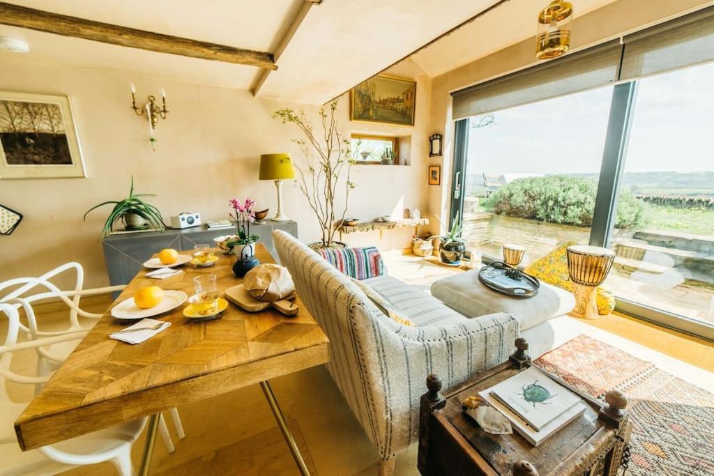 Romantic Country Annex With Views - 10 Min To Bath Cold Ashton Eksteriør bilde