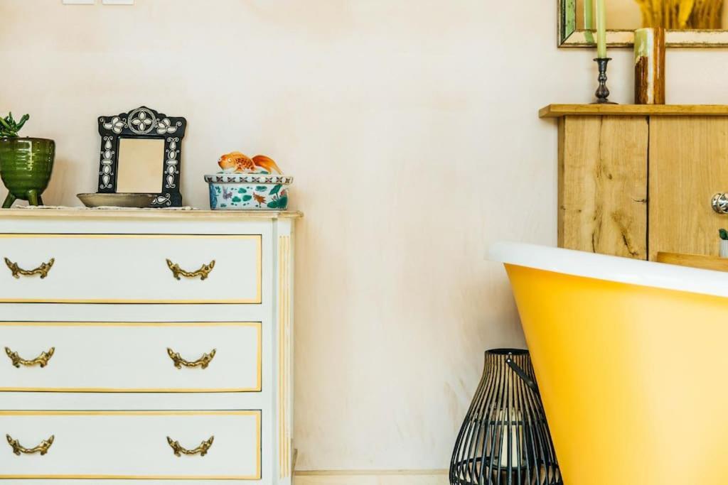 Romantic Country Annex With Views - 10 Min To Bath Cold Ashton Eksteriør bilde