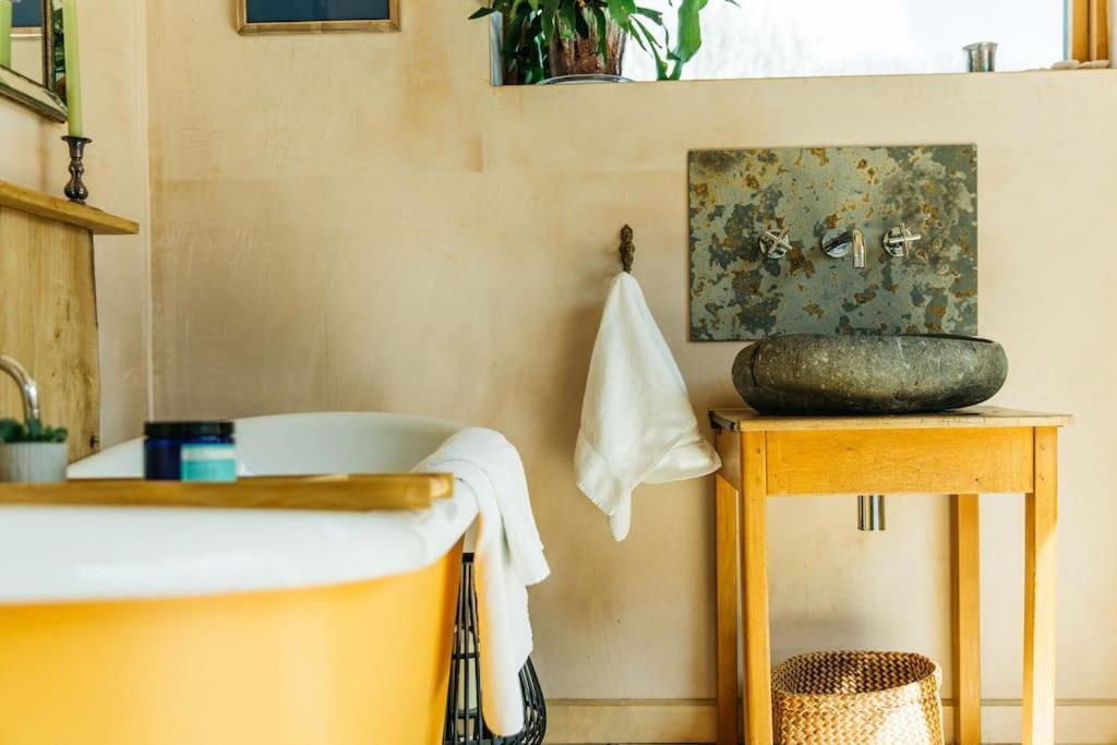 Romantic Country Annex With Views - 10 Min To Bath Cold Ashton Eksteriør bilde