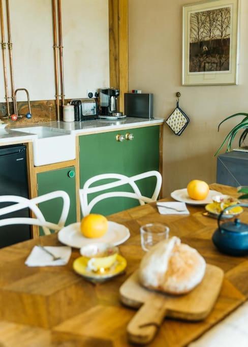 Romantic Country Annex With Views - 10 Min To Bath Cold Ashton Eksteriør bilde